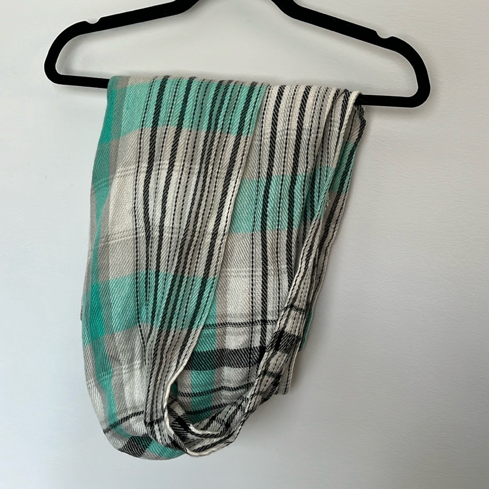 Infinity scarf